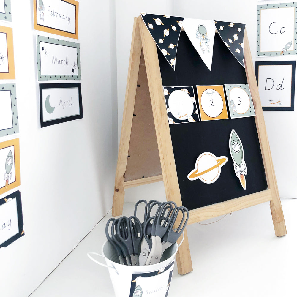 Sapce theme classroom decor - The Printable Place